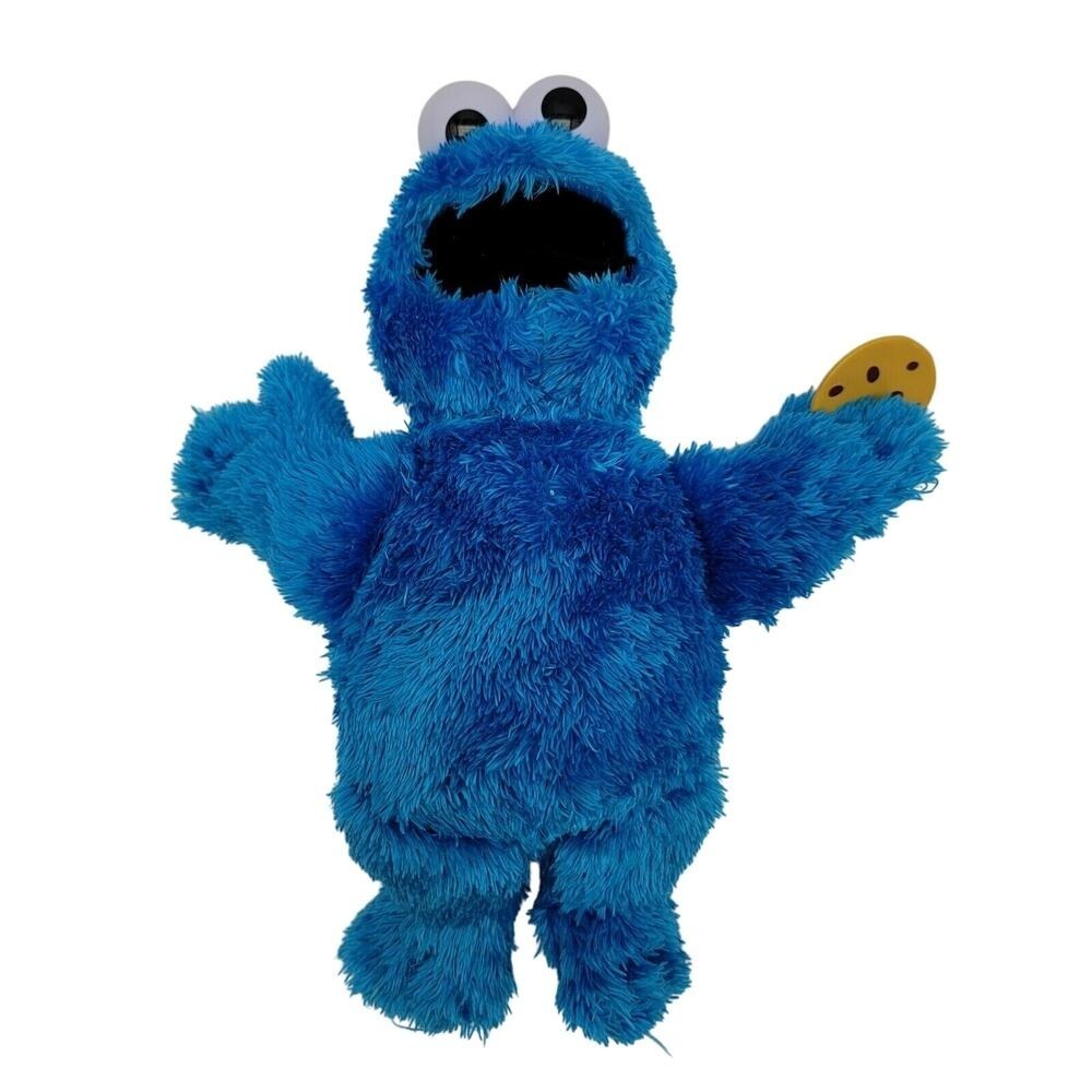 Sesame Street Feed Me Singing Cookie Monster Plush Interactive E1961 Vibrates